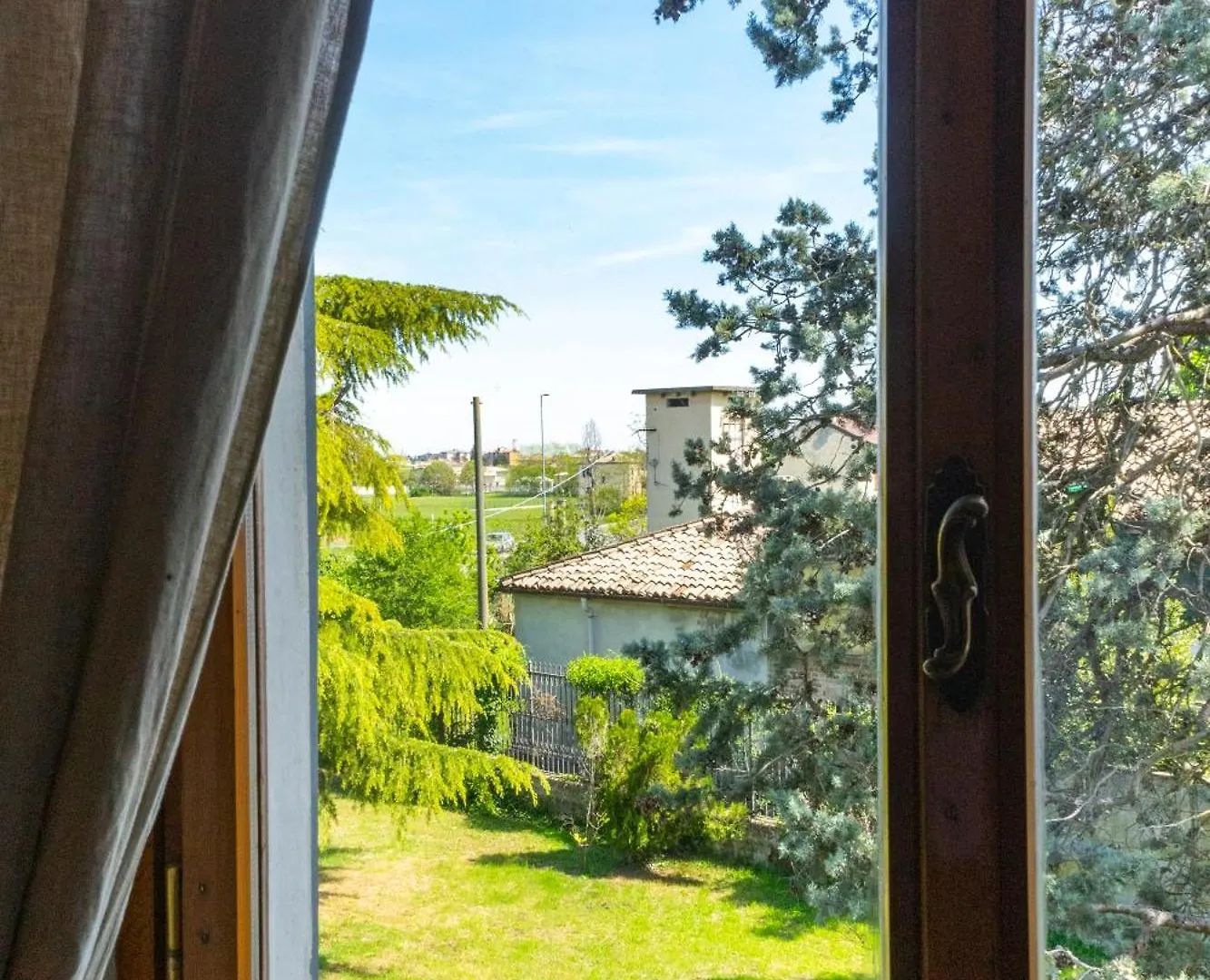 Panzió B&B La Villa Voghera
